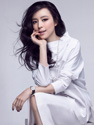 张静初拍摄杂志大片 摩登气质魅力诱人