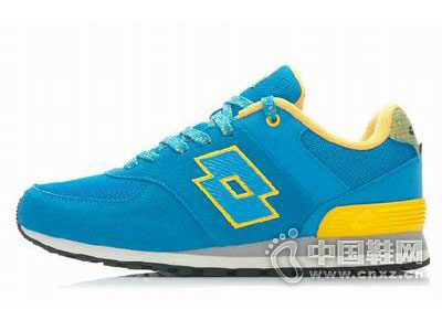 ��;2015�¿��˶�Ь