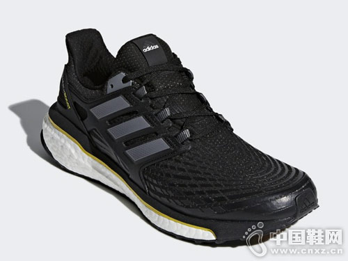 2018���ϴ�˹adidas�˶�Ь�¿��Ʒ