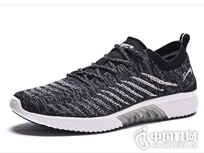 ����������Ь2018�¿��ļ����˶�Ь