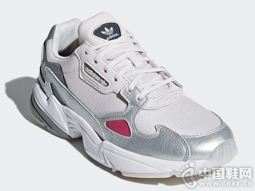 ���ϴ�˹adidas��Ҷ�� Falcon W Ů�Ӿ���Ь