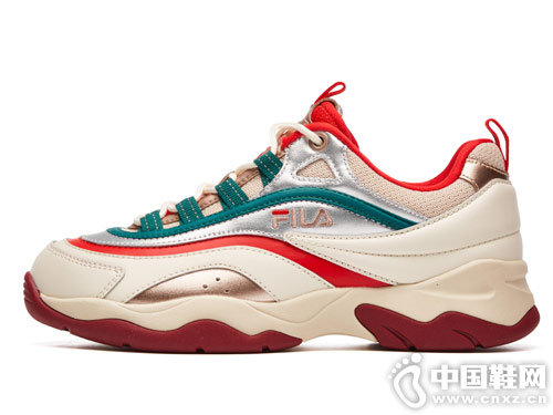 2019�����¿�FILA��ֳ���ʱ��ŮЬ