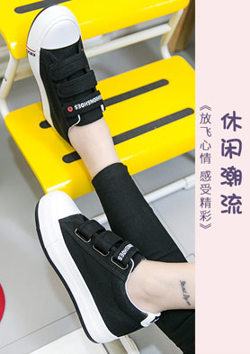 �����ῨL��Unicaʱ��ŮЬ����������.... �������ߣ�057186538380