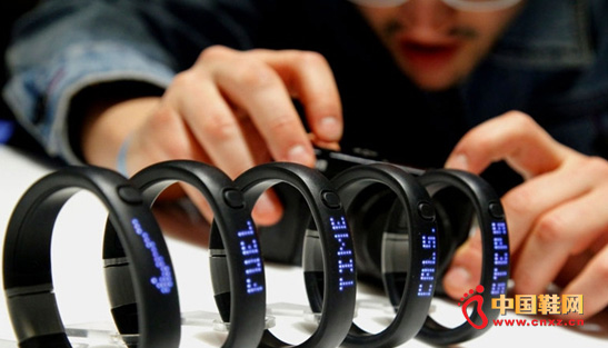 �Ϳˡ��ɴ����豸��ս���Զϱ�