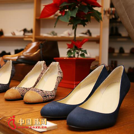 �ձ�Ь�������г���Ȼ����