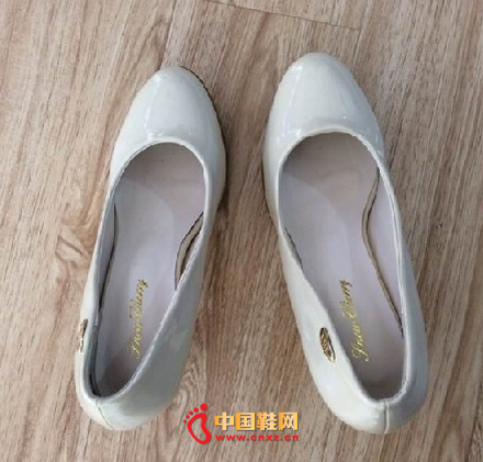 ĪŮʿ�����Ь��