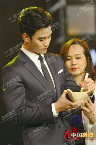 ��������������걱�Ϊ�¿��׼���Ь��������