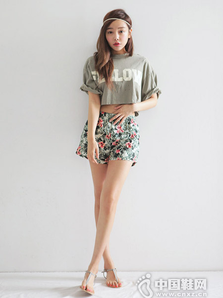 ���п��ɵĶ̰�����