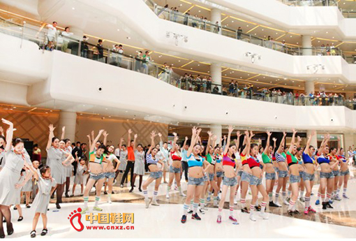 ���Ƕ���