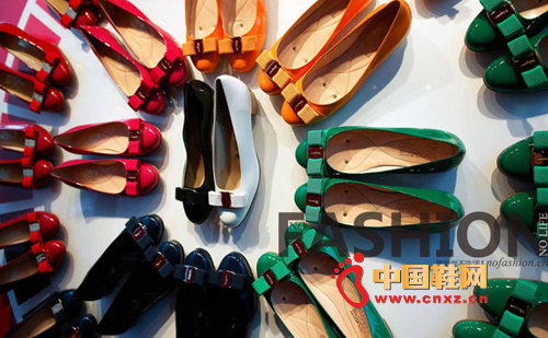 Salvatore Ferragamo ������Ľ�������