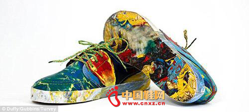 Ӣ��ѧ��������������������ɫ��Ь