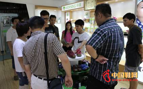 ������Ա������ѡ�����ʽ