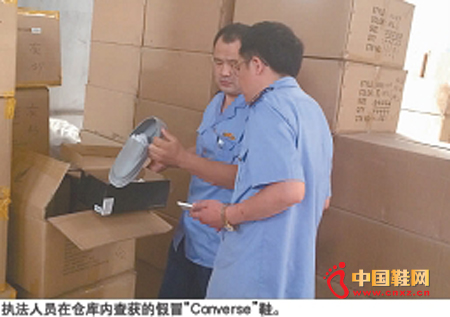 ���̲��ŽӾٱ�ͻ�����