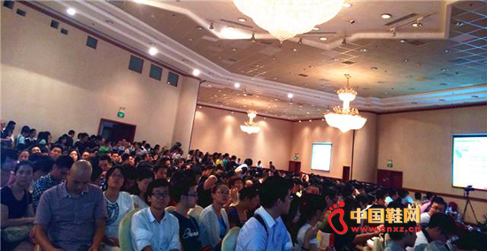 ���������˵��͡��羳���̡�մ��ߵ��£��㶼������˼˵�Լ�������ó�ġ��⻰��������Ȼ��Ц�ɷ־Ӷ࣬���㲻�ò����ϣ��羳��������һ�ɷ�һ��ϯ���й���ó��ҵ��