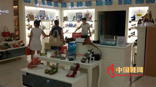 �������ŮЬƷ�Ƶ���˿�ѡ����