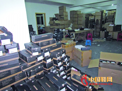 ���������˶ѷżٻ��ֿ�һ��