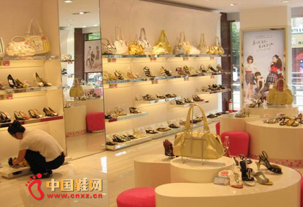 �̳�ŮЬ����