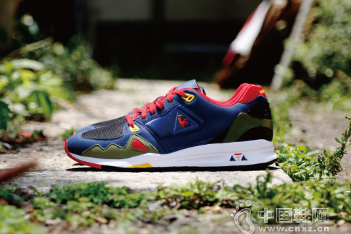 BEAMS T x Le Coq Sportif ���� LCS-R1000 Ь��
