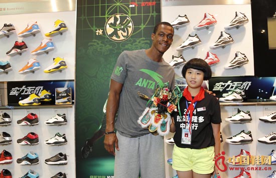 ¡����Ȫ��С���Ժ�Ӱ������ľż��