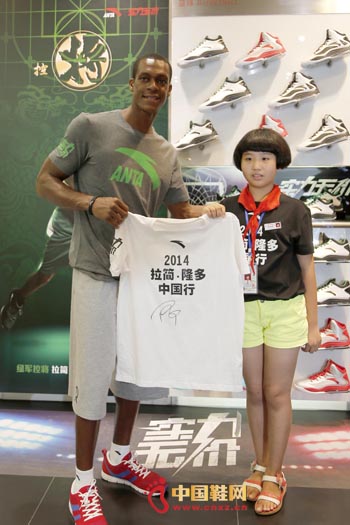 ¡������Ȫ�ݷ�˿ǩ��T��