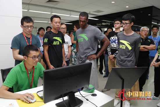 ¡��ι۰�̤�����ܲ��˶���ѧʵ����