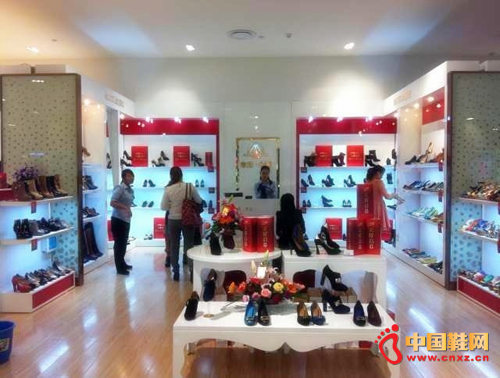 Ħ������ŮЬƷ��