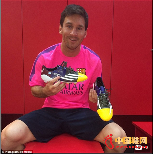 ÷����F50սѥ