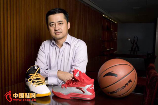 ��̤�������¾���ϯ��CEO������չʾ��̤NBA������Ʒ