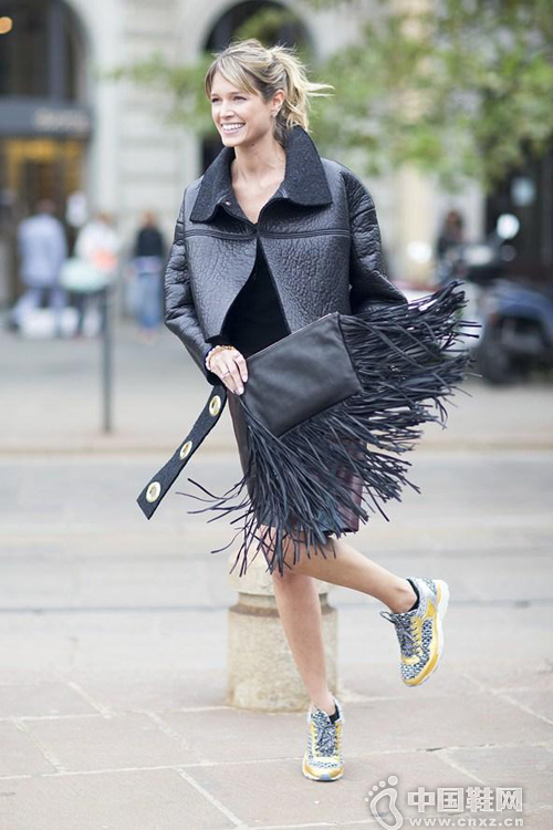 �������ôѡ���£����Ĵ���ʾ��easy chic