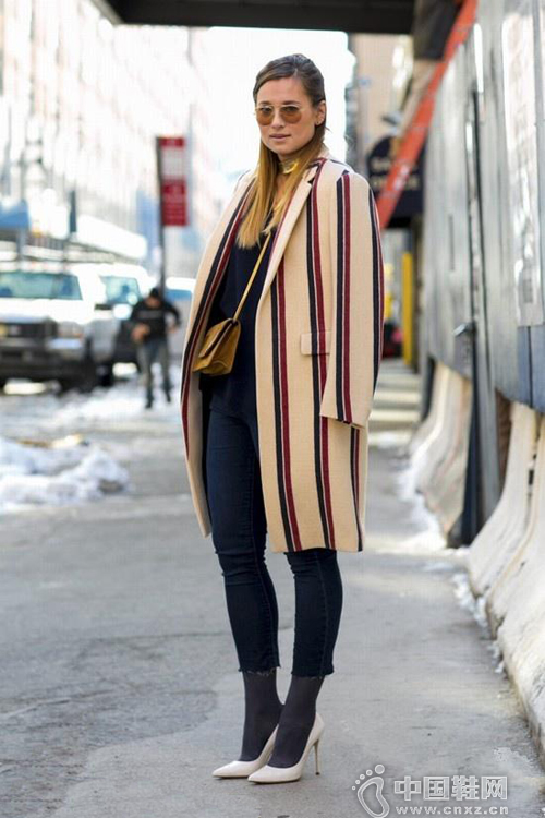 �������´����ݳ�����