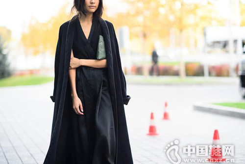 ɫ���������ײ���Ķ�������