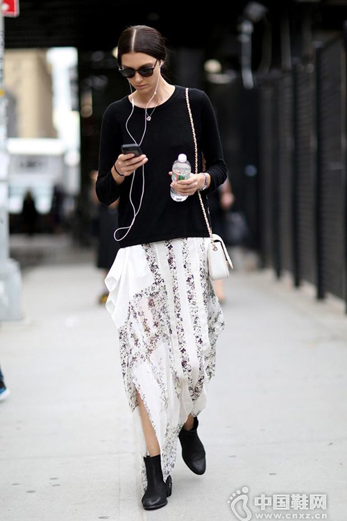 ���ĳ�ģ�����＾��IN����