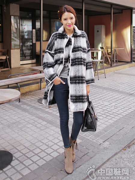 ���������ĸ��Ӵ���