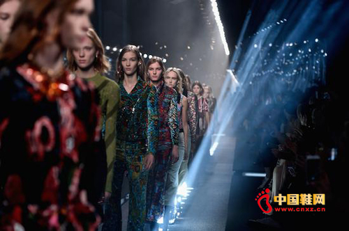 Dior ������ݳ�Ʒ����Ʒ��