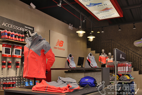 New Balance�ܲ�ϵ�������