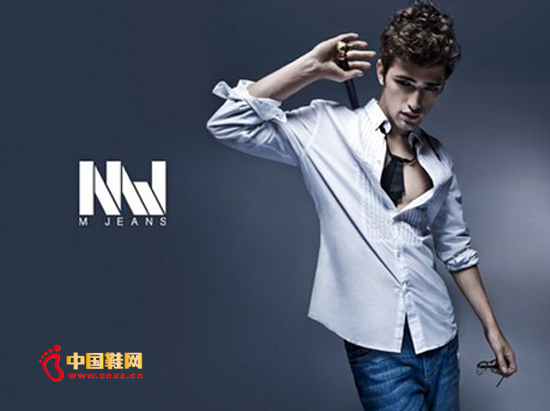 ������Ρ��������· ��ͳ��װҵ����;��