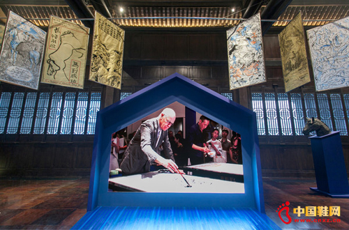 ��������֮��������չ����ʽ�����Ļ