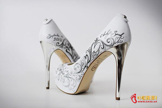 ����͢�߶�Ь