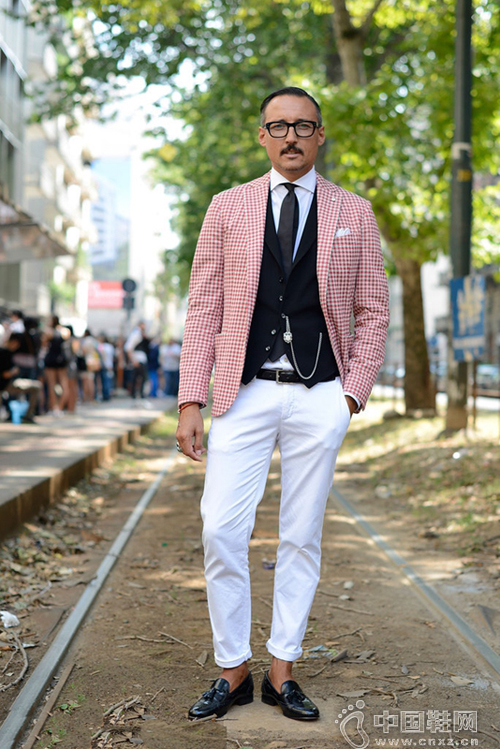 ���˽��ĸ����� �������˵����ж�ᴩ