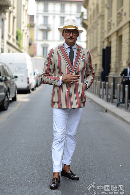 ���˽��ĸ����� �������˵����ж�ᴩ