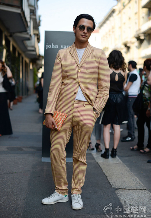 ���˽��ĸ����� �������˵����ж�ᴩ