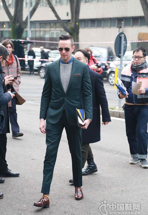 ����������ô����������װ�ܳ��н��Ľ�ѧ