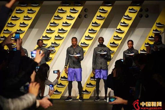 �˶�ԱչʾUltra BOOST