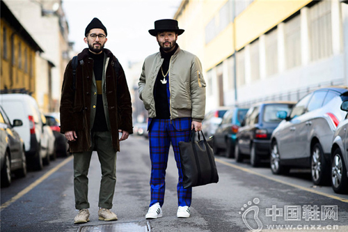 ��θд����ѧ ��װ���ⳡ����