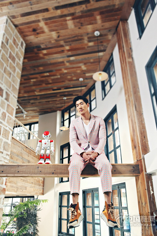 �����Ƽ��з����ع� ���ﴩԽʱ�䡰ʱ�пƼ���