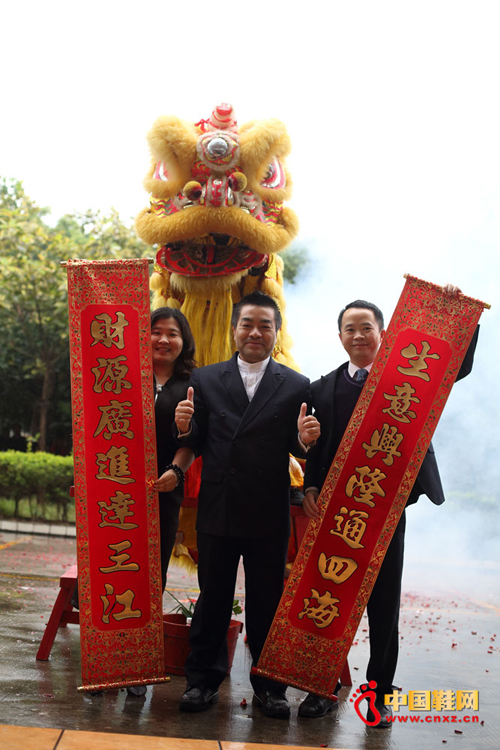 ������ƪ�µĵ�һҳ�������⿪����������ֻ���