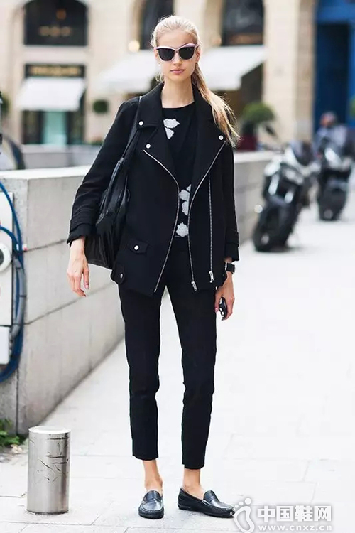 ������Ѱ��� ���ĳ���ʾ���ָ�Ь����