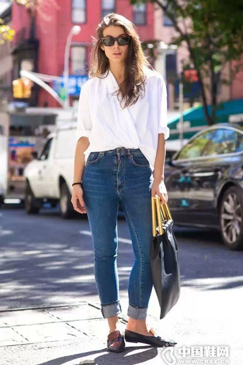 ������Ѱ��� ���ĳ���ʾ���ָ�Ь����