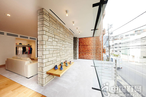 A+S ������Ь����