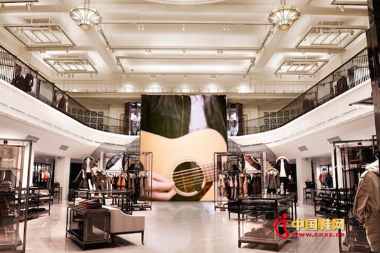 ��̬��Burberry�����ݸ�����Ȳ�������